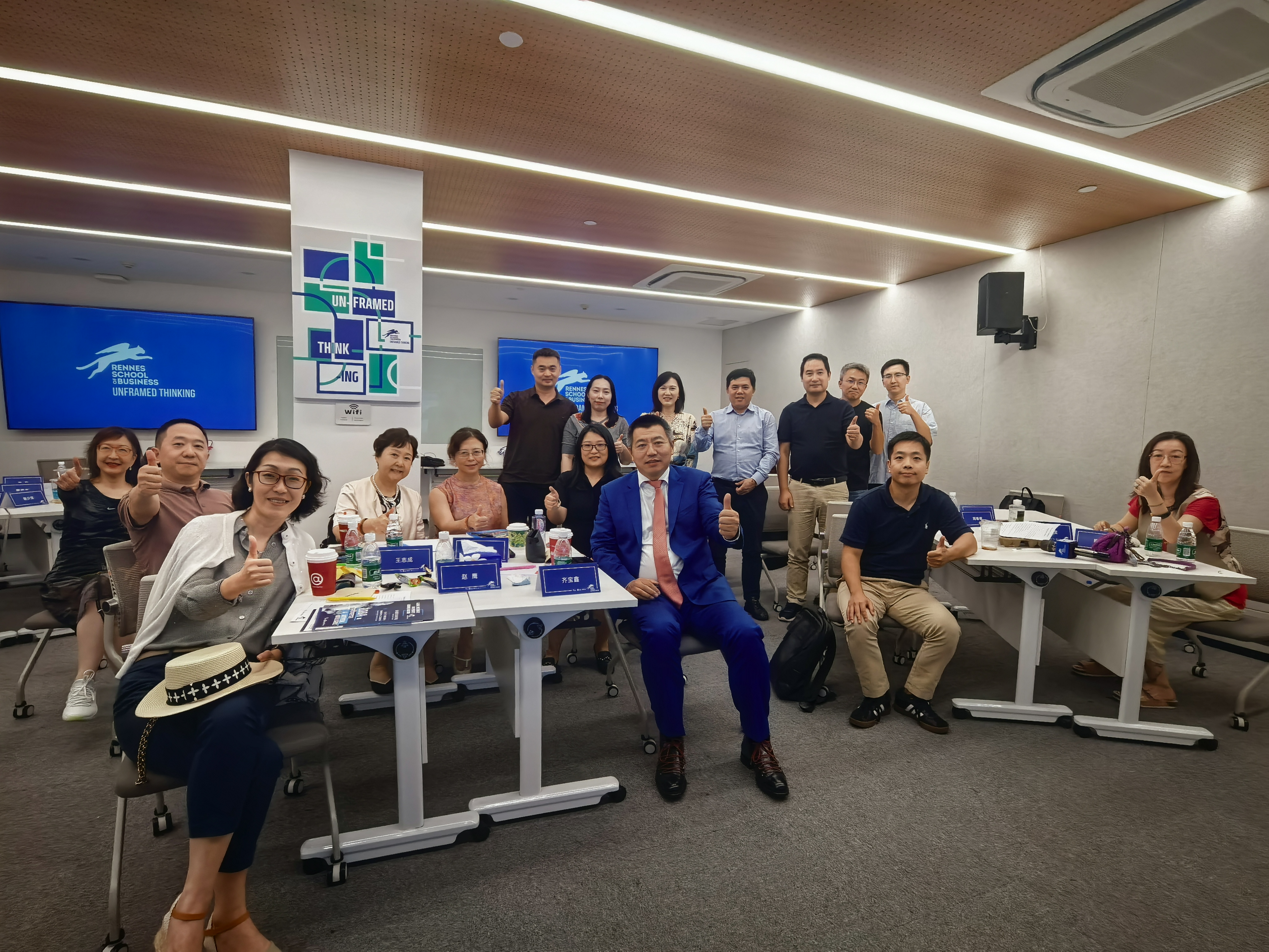 以终为始,攀登学术与实践融合的高峰|DBA私享会·博士论文研究工作坊成功举办